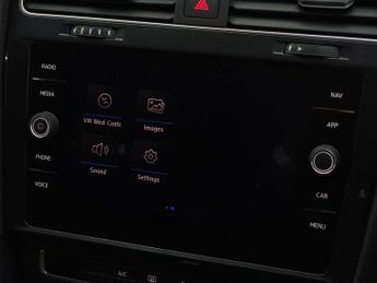 VOLKSWAGEN GOLF 1.5 Golf SE Nav TSi Evo Semi-Auto 5dr