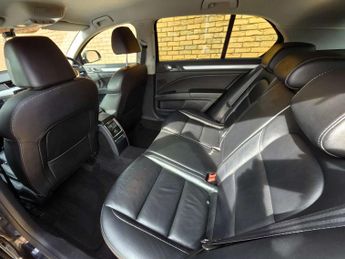Skoda Superb 2.0 Superb Elegance TDI CR 140 Semi-Auto 5dr