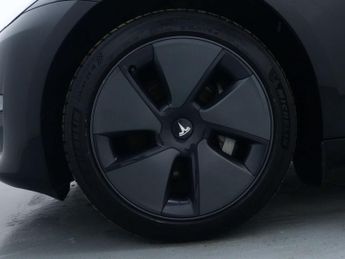 TESLA MODEL 3 Long Range Saloon 4dr Electric Auto RWD (282 ps)