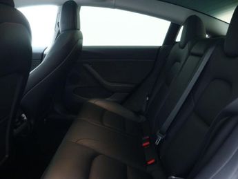 TESLA MODEL 3 Long Range Saloon 4dr Electric Auto RWD (282 ps)