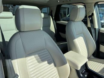 Land Rover DISCOVERY SPORT 2.2 Discovery Sport Luxury HSE SD4 Auto 4WD 5dr