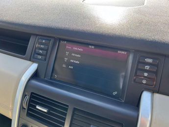Land Rover DISCOVERY SPORT 2.2 Discovery Sport Luxury HSE SD4 Auto 4WD 5dr