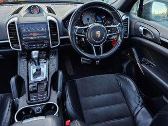 Porsche CAYENNE 4.2 TD V8 S Platinum Edition SUV 5dr Diesel TiptronicS 4WD Euro 