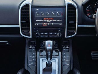 Porsche CAYENNE 4.2 TD V8 S Platinum Edition SUV 5dr Diesel TiptronicS 4WD Euro 