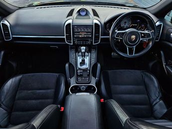 Porsche CAYENNE 4.2 TD V8 S Platinum Edition SUV 5dr Diesel TiptronicS 4WD Euro 