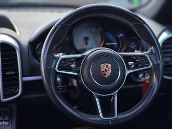 Porsche CAYENNE 4.2 TD V8 S Platinum Edition SUV 5dr Diesel TiptronicS 4WD Euro 