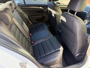 Volkswagen GOLF 2.0 Golf GTi Moda Semi-Auto 5dr