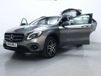 MERCEDES-BENZ GLA 1.6 GLA180 Urban Edition SUV 5dr Petrol 7G-DCT Euro 6 (s/s) (122