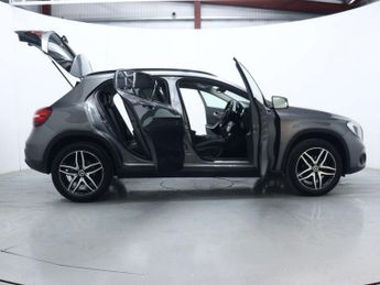 MERCEDES-BENZ GLA 1.6 GLA180 Urban Edition SUV 5dr Petrol 7G-DCT Euro 6 (s/s) (122