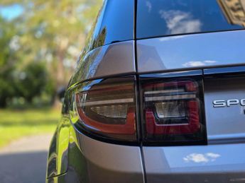 LAND ROVER DISCOVERY SPORT 2.0 Discovery Sport S D Auto 4WD 5dr