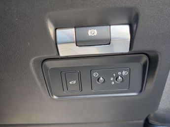 LAND ROVER DISCOVERY SPORT 2.0 Discovery Sport S D Auto 4WD 5dr