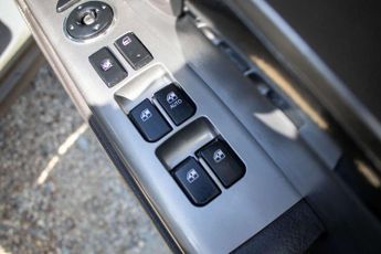 HYUNDAI SANTA FE 2.2 Santa Fe Premium CRDi Auto 4WD 5dr