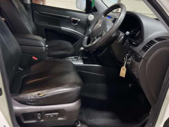 HYUNDAI SANTA FE 2.2 Santa Fe Premium CRDi Auto 4WD 5dr