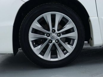 TOYOTA Vellfire 2.4 PETROL AUTO 5dr