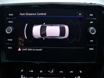 VOLKSWAGEN PASSAT 1.4 TSI 13kWh GTE Saloon 4dr Petrol Plug-in Hybrid DSG Euro 6 (s