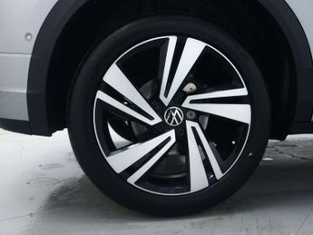 VOLKSWAGEN T-ROC 1.5 TSI R-Line SUV 5dr Petrol DSG Euro 6 (s/s) (150 ps)