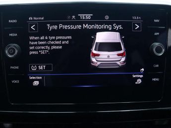 VOLKSWAGEN T-ROC 1.5 TSI R-Line SUV 5dr Petrol DSG Euro 6 (s/s) (150 ps)