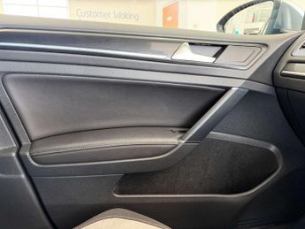 VOLKSWAGEN GOLF 2.0 Golf R DSG 4WD 5dr