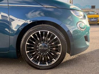 FIAT 500 500e La Prima 2dr