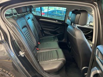 VOLKSWAGEN PASSAT 1.4 Passat GTe Semi-Auto 4dr