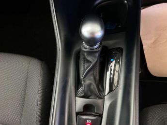 TOYOTA C-HR 1.8 C-HR Icon HEV CVT 5dr