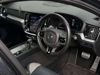 VOLVO S60 2.0 S60 R-Design+ T5 Auto 4dr