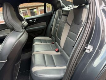 VOLVO S60 2.0 S60 R-Design+ T5 Auto 4dr