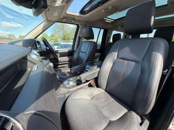 LAND ROVER DISCOVERY 3.0 Discovery HSE SDV6 Auto 4WD 5dr