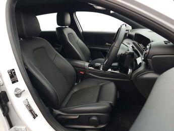 MERCEDES-BENZ A-CLASS 1.5 A180 Sport Executive D Auto 5dr