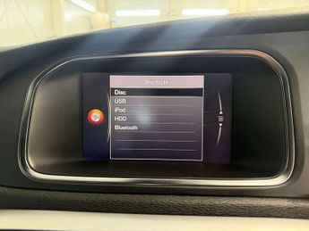 VOLVO V40 1.5 V40 R-Design T3 Auto 5dr