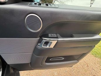 LAND ROVER RANGE ROVER SPORT 3.0 Range Rover Sport HSE Dynamic SDV6 Auto 4WD 5dr