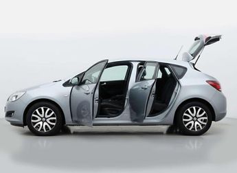 VAUXHALL ASTRA 1.6 Astra Exclusive Auto 5dr