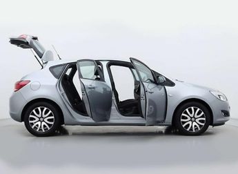 VAUXHALL ASTRA 1.6 Astra Exclusive Auto 5dr