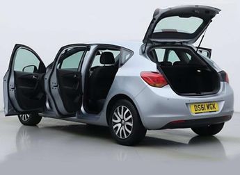 VAUXHALL ASTRA 1.6 Astra Exclusive Auto 5dr