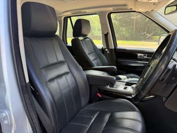 Land Rover Range Rover Sport 3.0 Range Rover Sport HSE SDV6 Auto 4WD 5dr