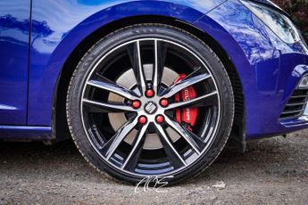 SEAT LEON 2.0 Leon Cupra 300 TSi 4Drive Semi-Auto 4WD 5dr