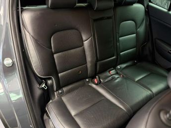 KIA SPORTAGE 1.6 Sportage GT-Line CRDi MHEV 4x4 Semi-Auto 4WD 5dr