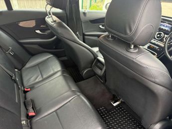 Mercedes-Benz C-CLASS 2.0 C200 SE Executive Auto 4dr