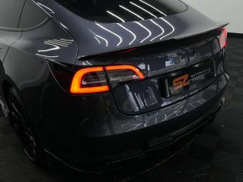 Tesla Model 3 Model 3 Long Range AWD 4WD 4dr