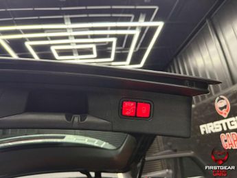 Mercedes-Benz E-CLASS 2.0 E220d AMG Line (Premium) Estate 5dr Diesel G-Tronic+ 4MATIC 