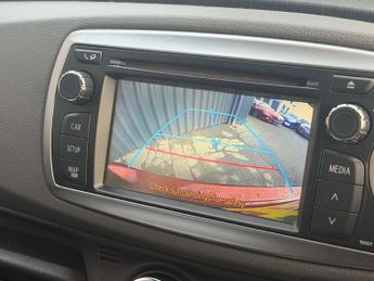 TOYOTA YARIS 1.3 Yaris TR VVT-i CVT 5dr