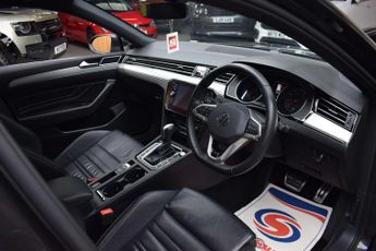 Volkswagen PASSAT 2.0 Passat R-Line TDI Semi-Auto 5dr