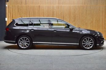 Volkswagen PASSAT 2.0 Passat R-Line TDI Semi-Auto 5dr