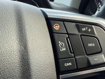 Land Rover DISCOVERY SPORT 2.0 Discovery Sport Luxury HSE SD4 Auto 4WD 5dr