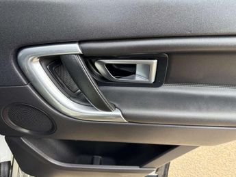 Land Rover DISCOVERY SPORT 2.0 Discovery Sport HSE TD4 Auto 4WD 5dr