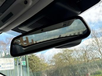 Land Rover DISCOVERY SPORT 2.0 Discovery Sport HSE TD4 Auto 4WD 5dr