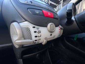 PEUGEOT 107 1.0 107 Active 3dr