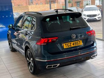 Volkswagen Tiguan 1.5 TSI R-Line DSG Euro 6 (s/s) 5dr