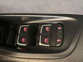 Audi A6 Saloon 2.0 TDI ultra S line S Tronic Euro 6 (s/s) 4dr