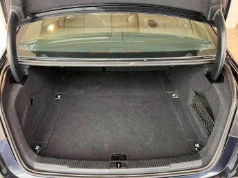 Audi A6 Saloon 2.0 TDI ultra S line S Tronic Euro 6 (s/s) 4dr